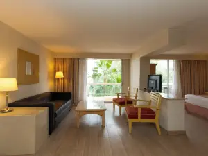 Wyndham Garden Tijuana Palacio Azteca
