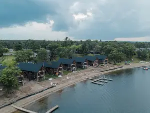 Cragun's Resort & Hotel