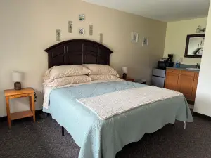 Bird Creek Motel