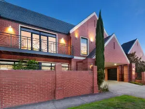 Ballarat Suites