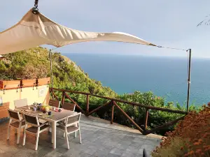 Romantic Cove Sea View Villa 7 km Far from Sperlonga