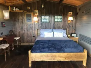 Luxury Cabin in the Magical Galloway Forest Park