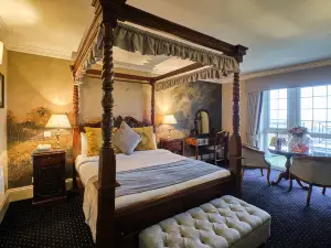 New House Country Hotel