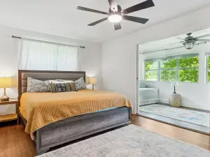 Tennessee Riverfront Cottage, HOT TUB on 3 Acres