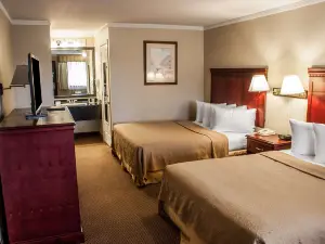 Quality Inn & Suites Fife Seattle