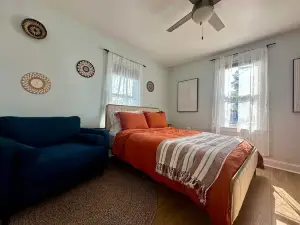 Steps to Sand • 3BR Coastal Gem
