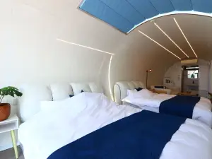 Lion Cafe Resort