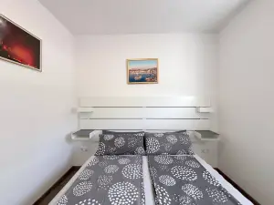 Sea view apartment Marijana
