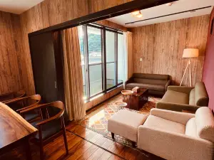 Private Female-Only Accommodation Tsukifunean