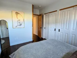 Beautiful and unique 1 bedroom home close to downtown with hot tub!