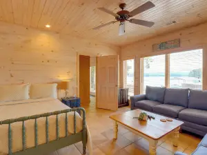 Mountain View Cabin on Lake Blue Ridge: Hot Tub!