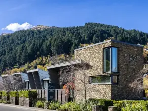 Queenstown Park Boutique Hotel