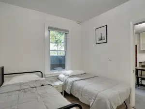 Modern Hastings-on-Hudson Home Near River!