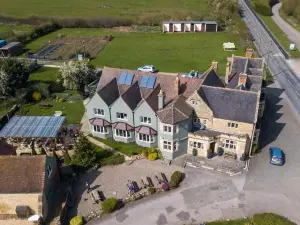 Beckford Inn