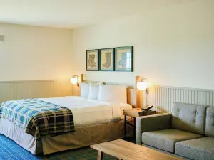 White Pine Adventure Inn