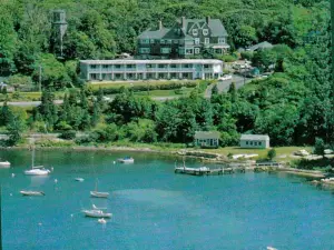 Sands of Time Motor Inn & Harbor House
