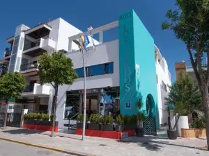 Hotel Los Nardos