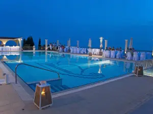 Mouikis Sun Village