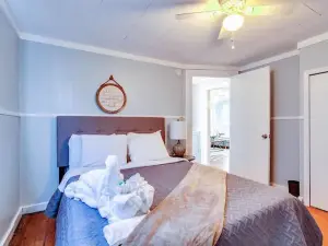 Downtown Lenoir City Cozy 2 Bedroom
