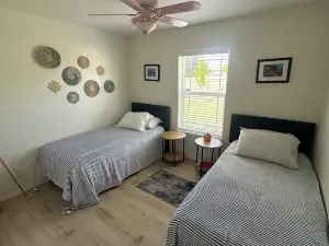 Clean & next to park! 4-bedroom house with AC, WiFi & fenced yard  in Kimberly