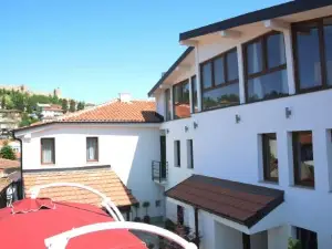 Villa Dvor
