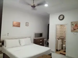 Delightful 2-bedroom apartment with AC in Sekondi-Takoradi