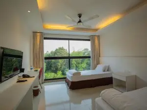 ชุติ รีสอร์ต ปูร์บาชาล