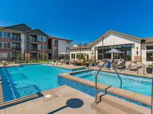 Landing Apartments Denver - Firestone