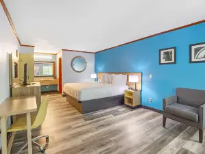 Days Inn by Wyndham Foley