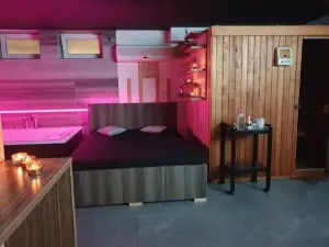 Private Wellness Apartment