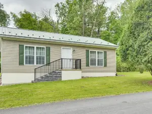 Fish, Hunt & Hike: Pet-friendly Home in Allenwood
