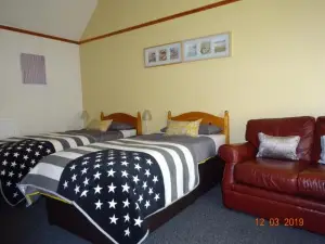 Kindale House