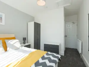 Townhouse @ 58 Brooklyn St - Crewe