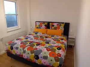 Luxury Apartment in the Glass Town of Lauscha with Terrace, Beautiful Nature & Mountain Views
