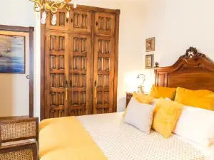 Mafloras Suites El Bosque