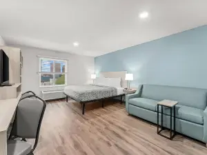 Woodspring Suites 威爾明頓河濱