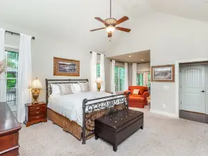 The Falls at Whitetail Ranch - Intimate Retreat