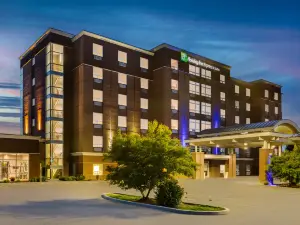 Holiday Inn Express & Suites COLD LAKE by IHG