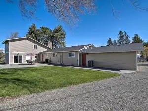 Ellensburg Home w/ Mountain Views on 3 Acres!