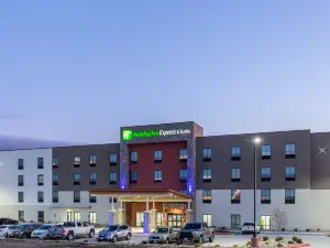 홀리데이 인 익스프레스 & 스위트 커니 바이 IHG