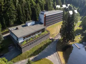 Sunday Schwarzbachtal Hideaway Resort