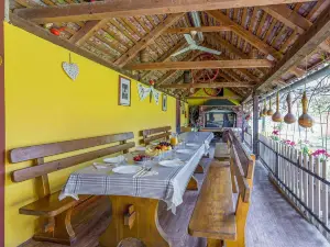 Traditional Child Friendly Homestead Larva - Happy Rentals
