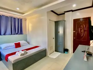 RedDoorz @ Greenview Hotel and Restobar Masbate