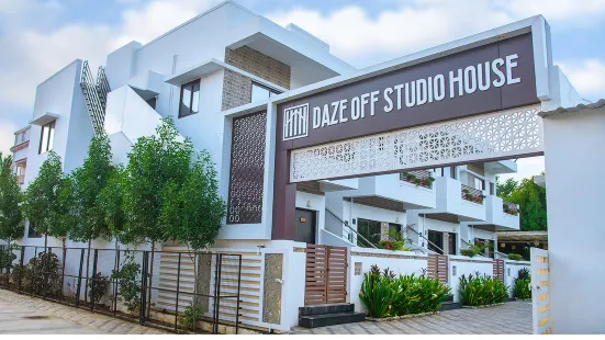 Daze Off Studio House