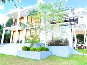 Tranquil Heaven Balcony Room Near Galle with Free Pickup from Galle City