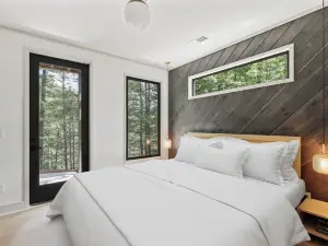 Ellijay Falls - Hot Tub, Fireplace & Waterfall