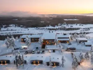Kaamos Lodge