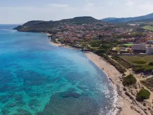 Bright flat near the beaches of Lu Bagnu