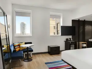 Aloft Indianapolis Downtown