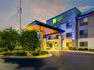 Holiday Inn Express & Suites MINNEAPOLIS – WEST END by IHG